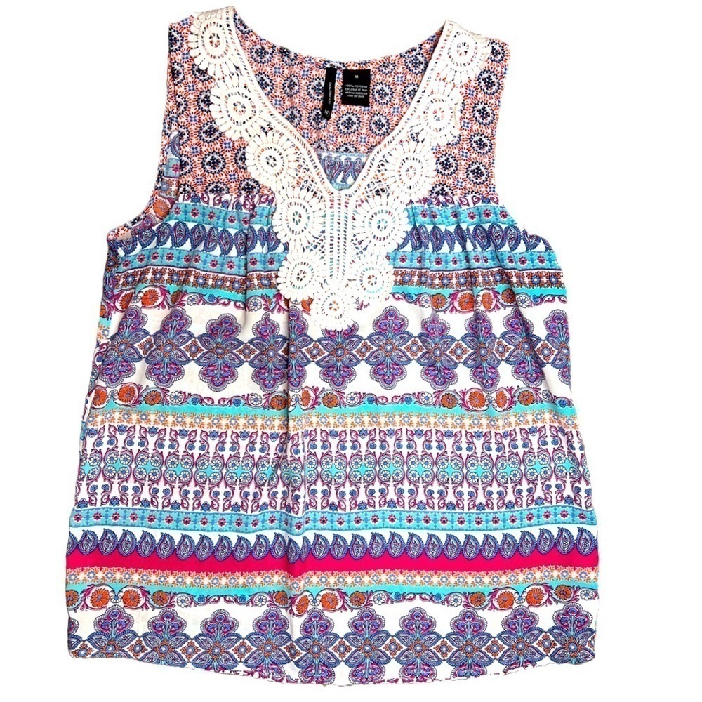 New Directions sleeveless blouse. Size Medium.